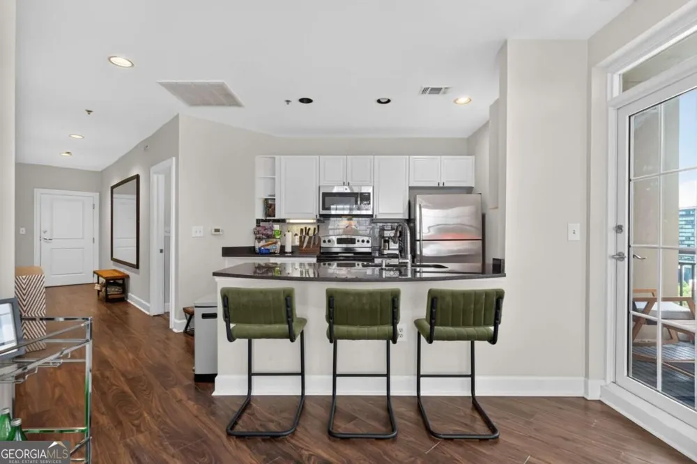 325 E Paces Ferry RD NE Atlanta, GA 30305