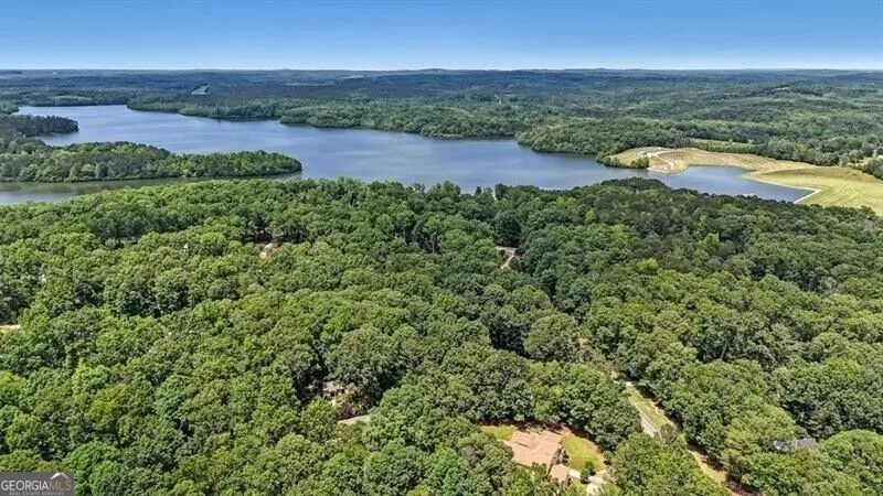 40 Coral DR Whitesburg, GA 30185