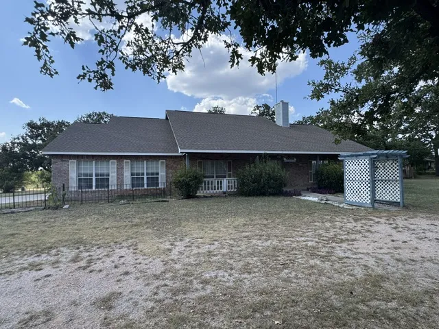 690 Ancient Oaks Drive Marble Falls, TX 78654