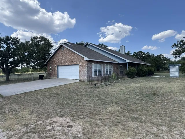 690 Ancient Oaks Drive Marble Falls, TX 78654