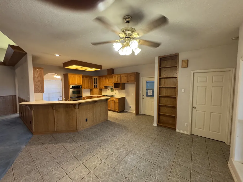 690 Ancient Oaks Drive Marble Falls, TX 78654