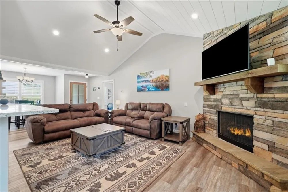 151 Old South Drive Ellijay, GA 30540