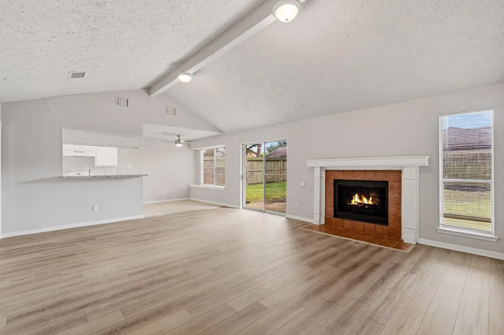 1310 Mossridge Drive Missouri City, TX 77489