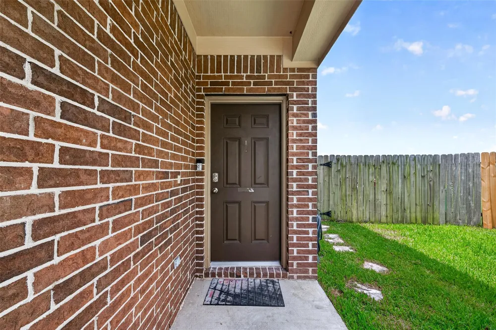 10619 Blithe Oak Court Tomball, TX 77375