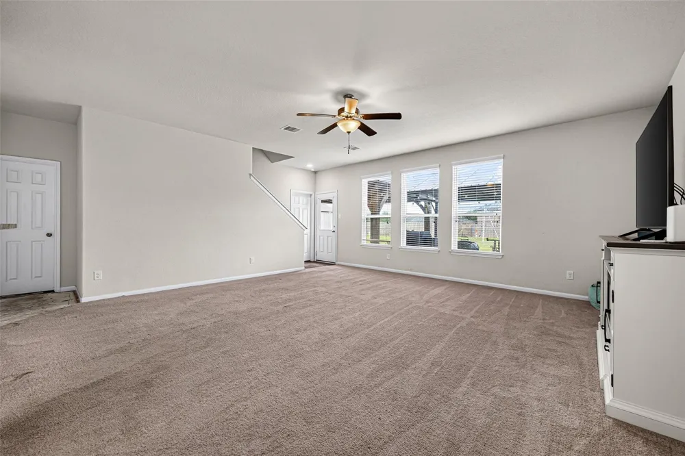 10619 Blithe Oak Court Tomball, TX 77375