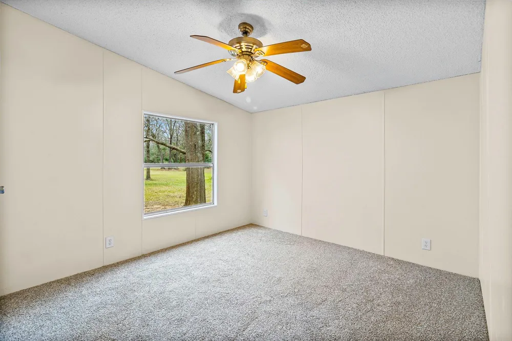 106 Jefferson Street Livingston, TX 77351