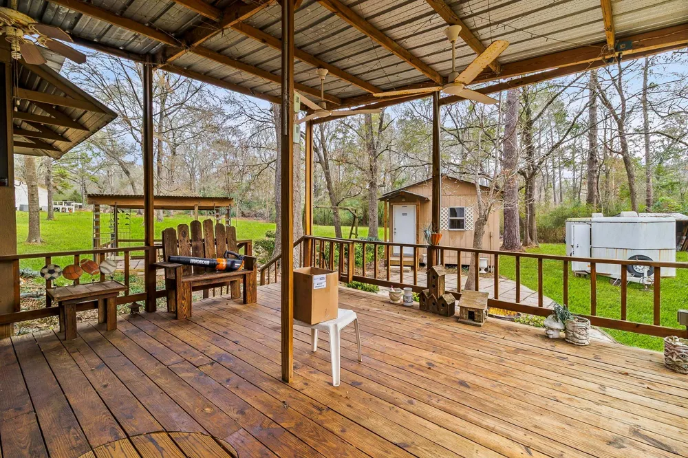 106 Jefferson Street Livingston, TX 77351