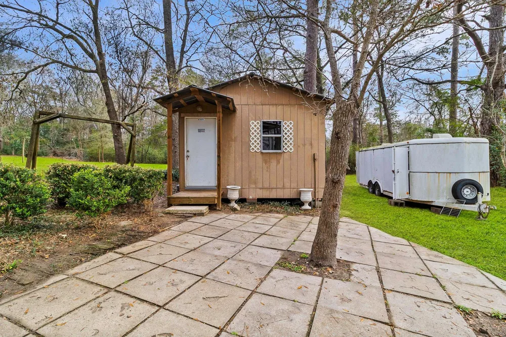 106 Jefferson Street Livingston, TX 77351