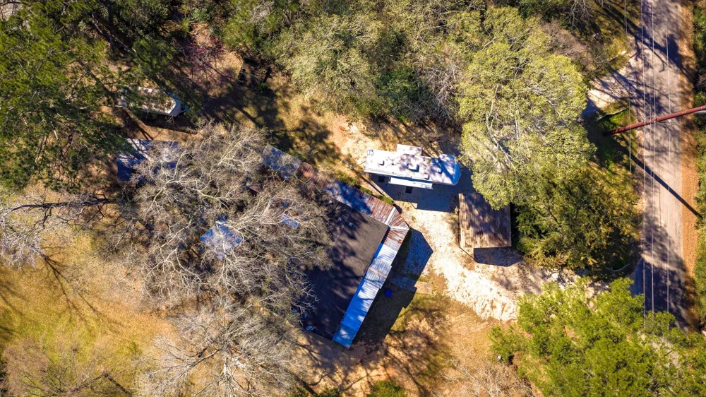 106 Jefferson Street Livingston, TX 77351