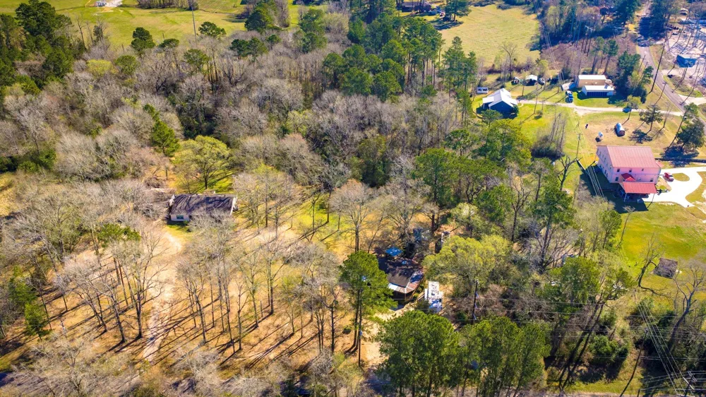 106 Jefferson Street Livingston, TX 77351
