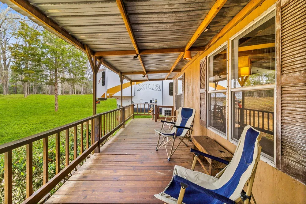 106 Jefferson Street Livingston, TX 77351