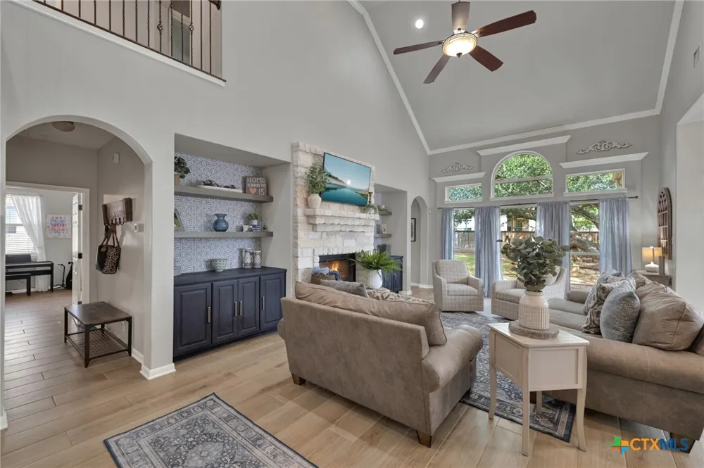 263 Hamburg Avenue New Braunfels, TX 78132