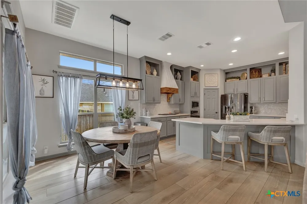 263 Hamburg Avenue New Braunfels, TX 78132