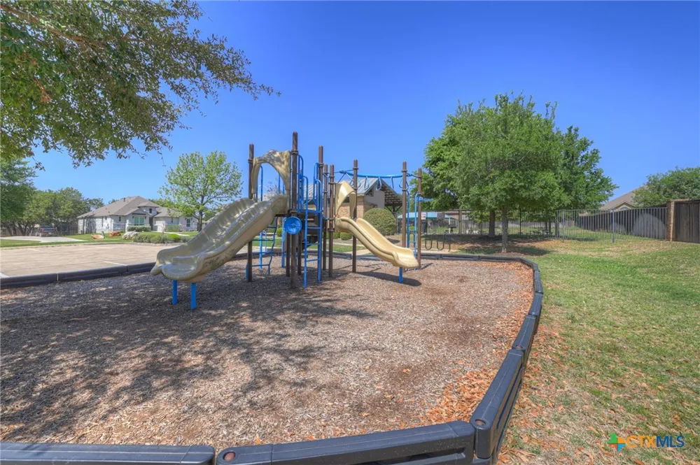 263 Hamburg Avenue New Braunfels, TX 78132