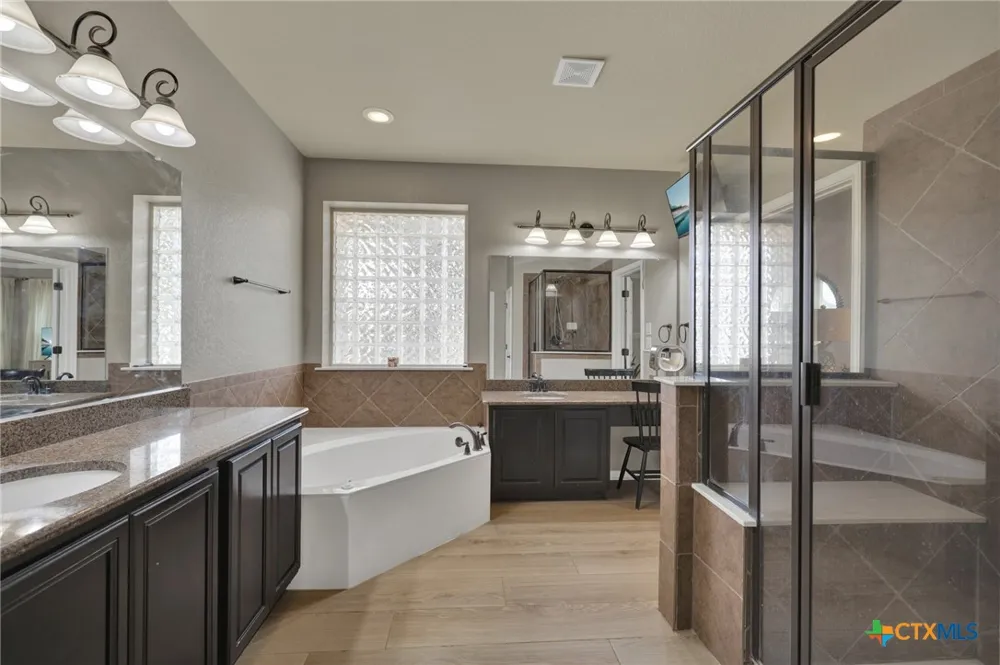 263 Hamburg Avenue New Braunfels, TX 78132