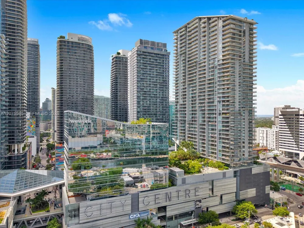 88 SW 7th St #2204 Miami, FL 33130