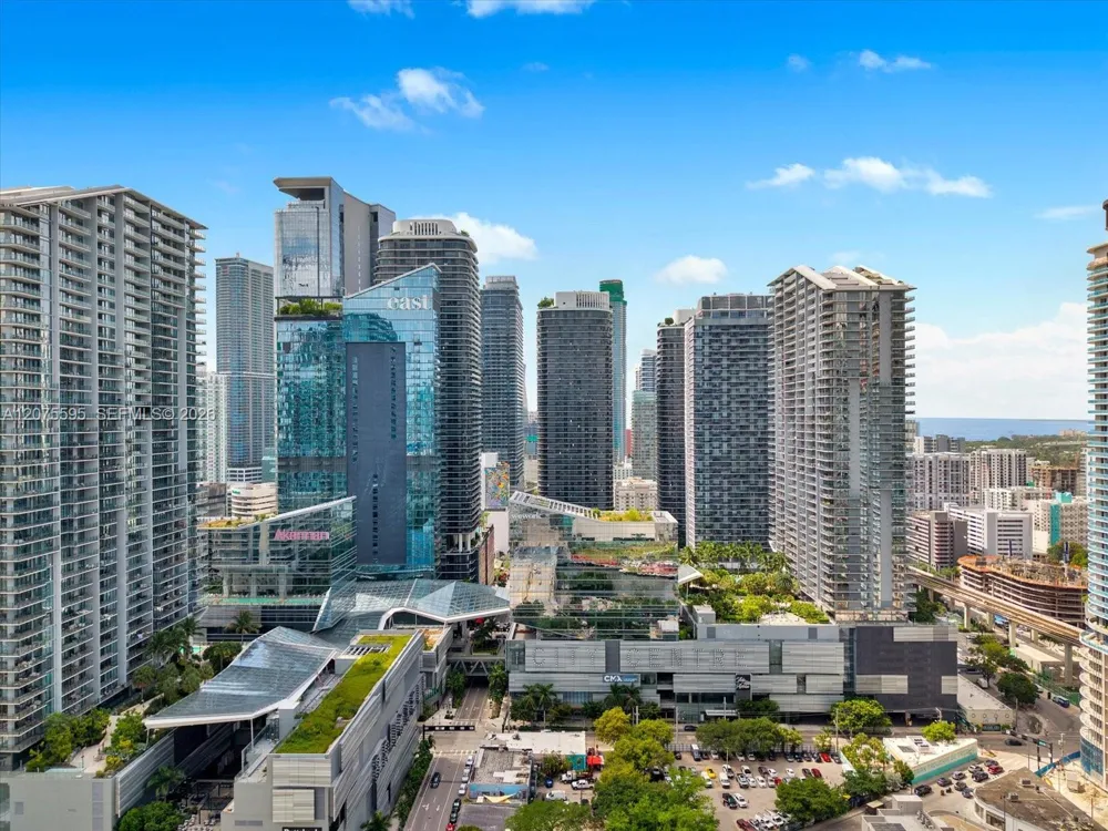 88 SW 7th St #2204 Miami, FL 33130