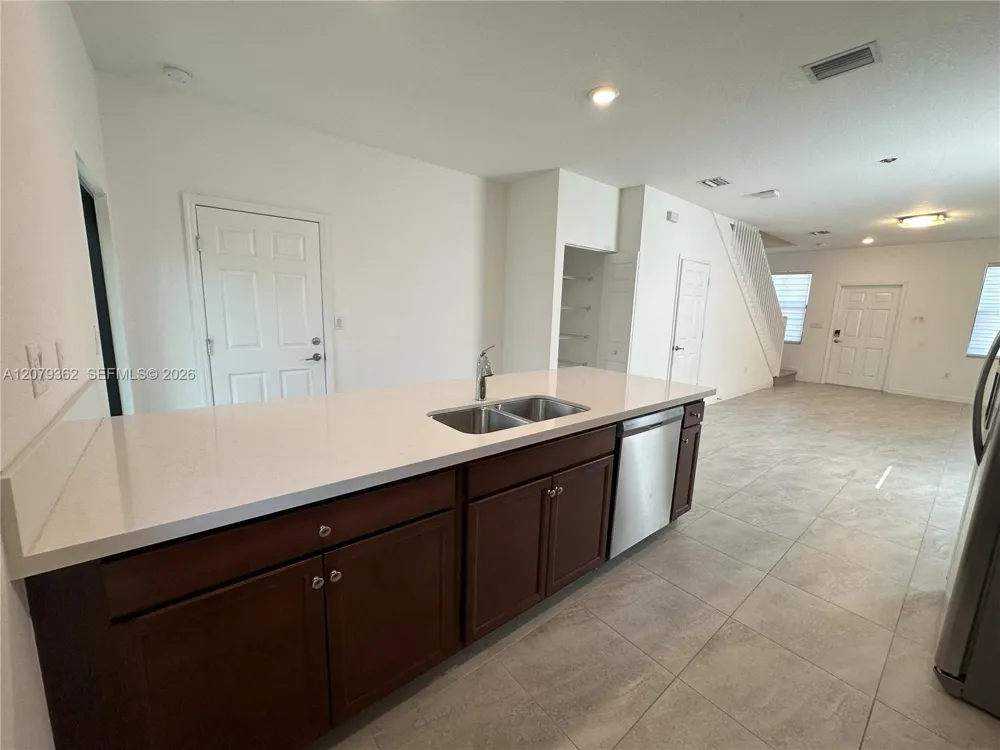 1602 SW 28th Ct Fort Lauderdale, FL 33315