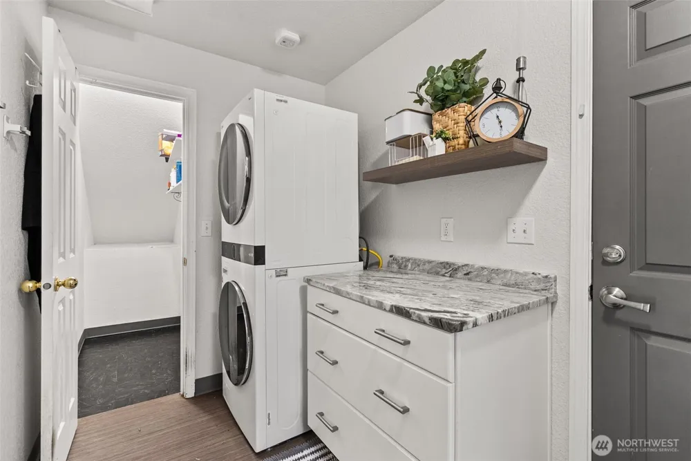 627 Bates Street SW Tumwater, WA 98512