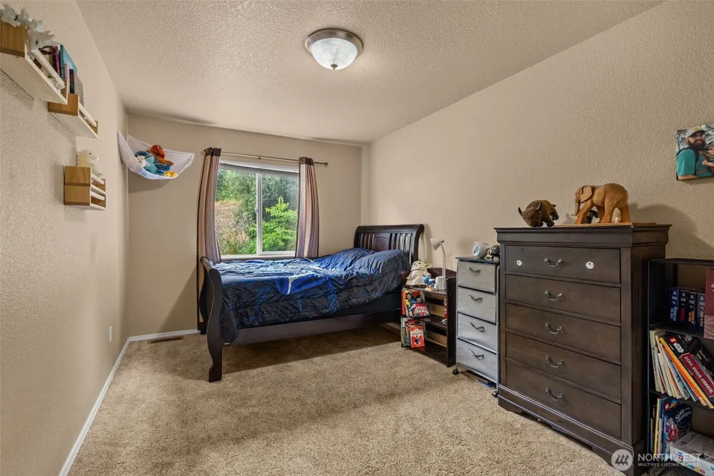 627 Bates Street SW Tumwater, WA 98512
