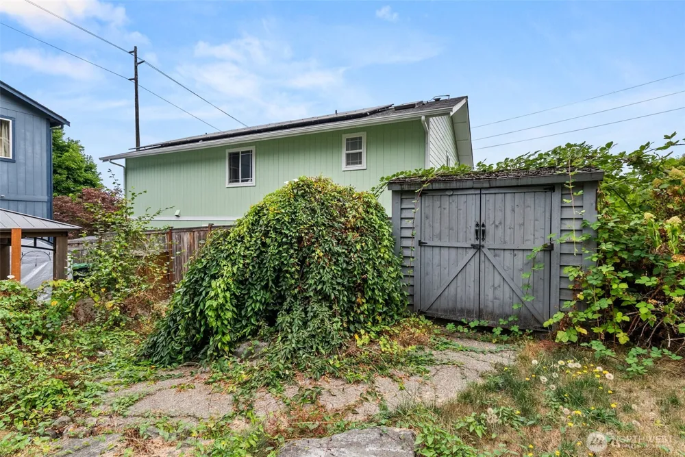 627 Bates Street SW Tumwater, WA 98512