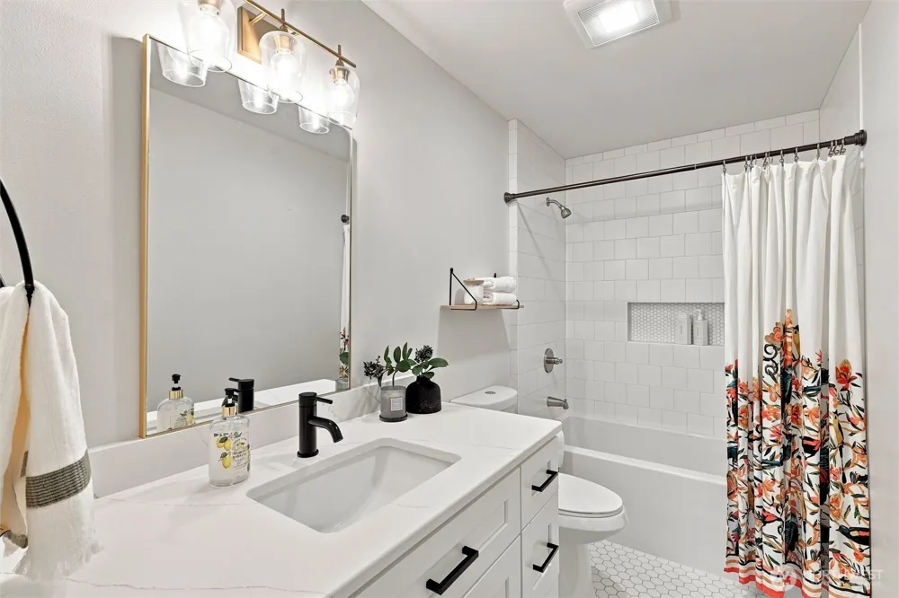 2154 Brome Street Lynden, WA 98264