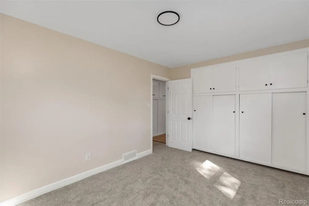 24735 Lathrup Boulevard Southfield City, MI 48075