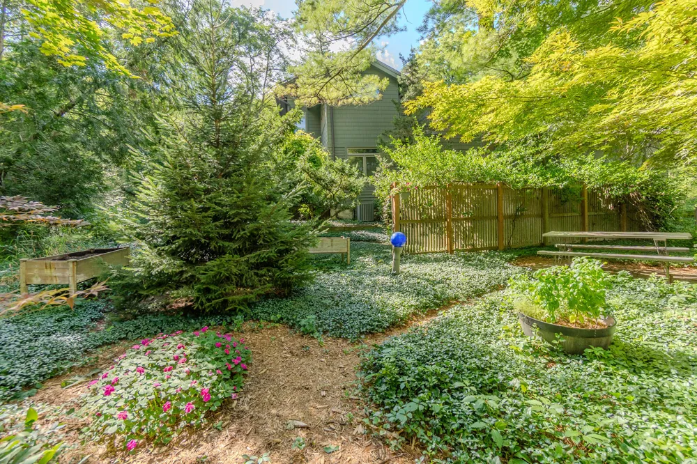 344 Rock Creek Court Ann Arbor Charter Township, MI 48104