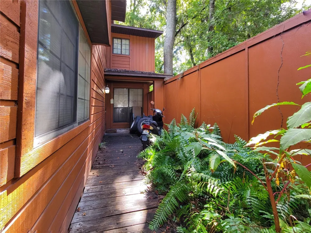931 SW 57TH TERRACE Gainesville, FL 32607