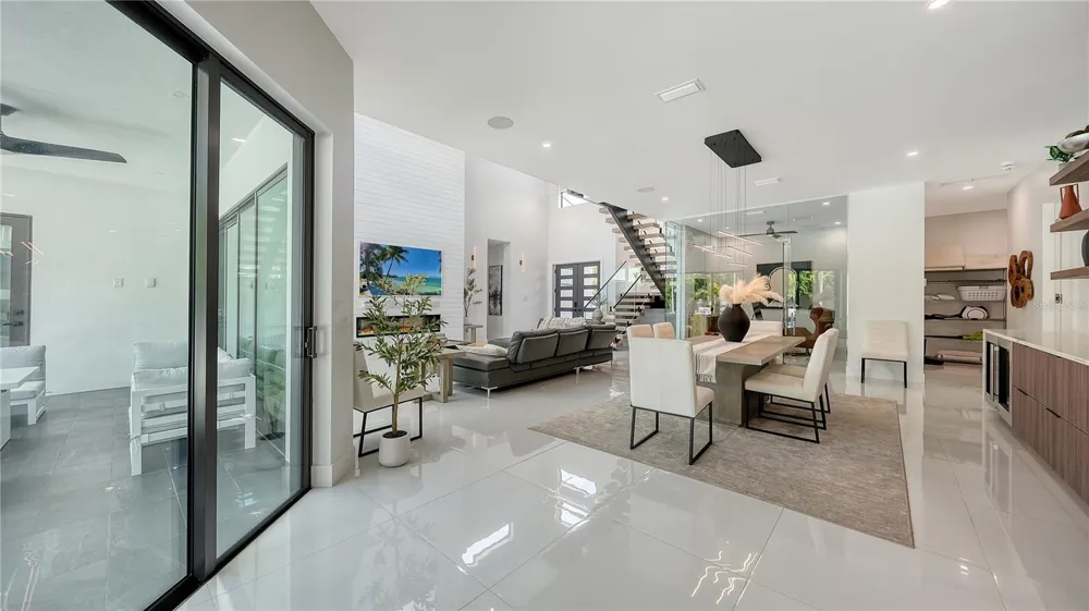 1960 BOYCE STREET Sarasota, FL 34239