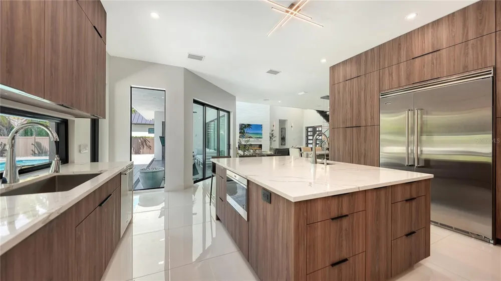 1960 BOYCE STREET Sarasota, FL 34239