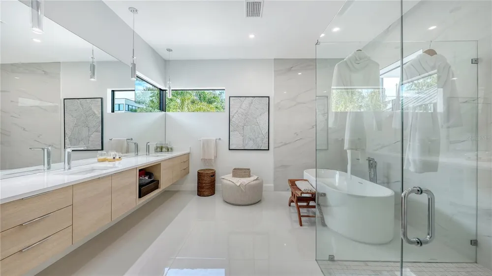 1960 BOYCE STREET Sarasota, FL 34239
