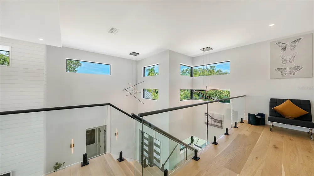 1960 BOYCE STREET Sarasota, FL 34239
