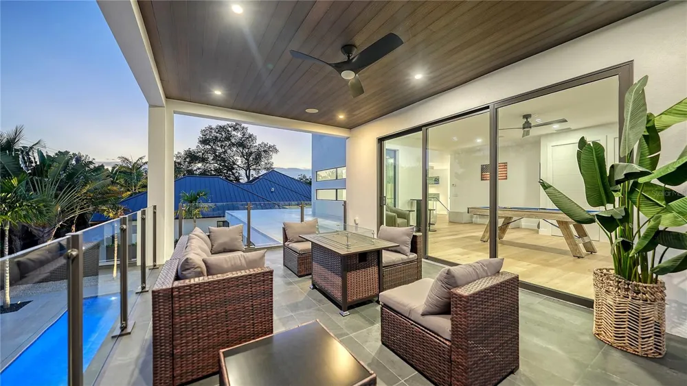 1960 BOYCE STREET Sarasota, FL 34239
