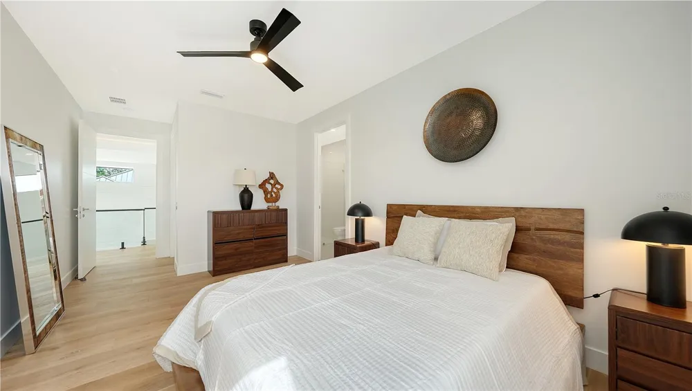 1960 BOYCE STREET Sarasota, FL 34239