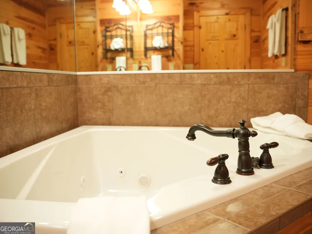 369 Myrna Branch RD Helen, GA 30545