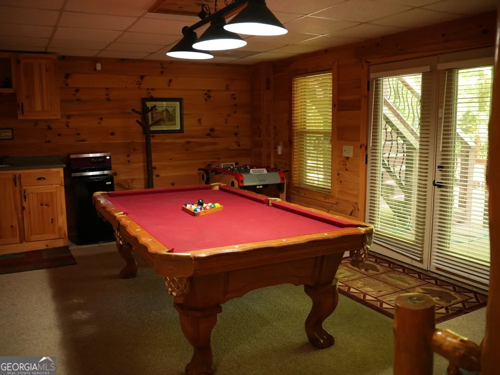 369 Myrna Branch RD Helen, GA 30545