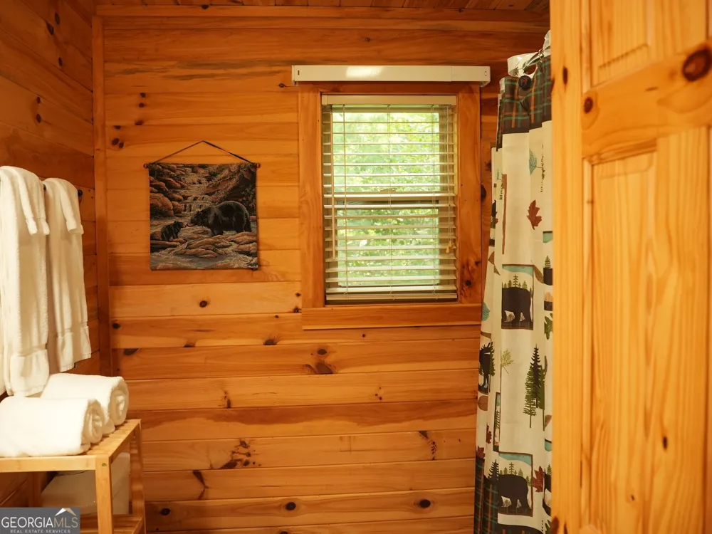 369 Myrna Branch RD Helen, GA 30545