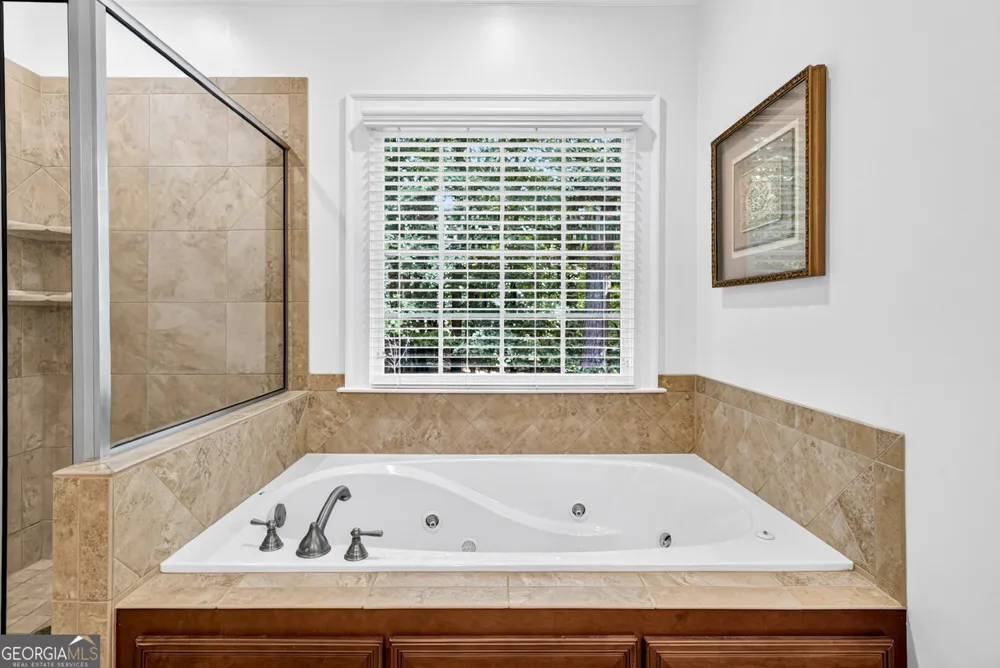 126 Morgan DR LaGrange, GA 30240
