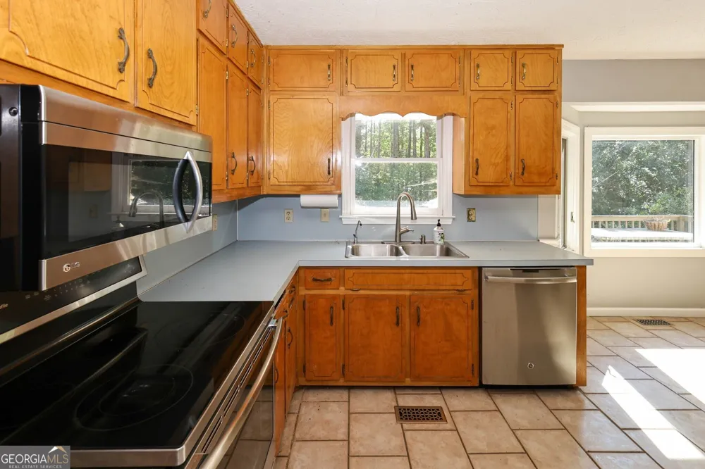 2186 Ewing Chapel RD Dacula, GA 30019
