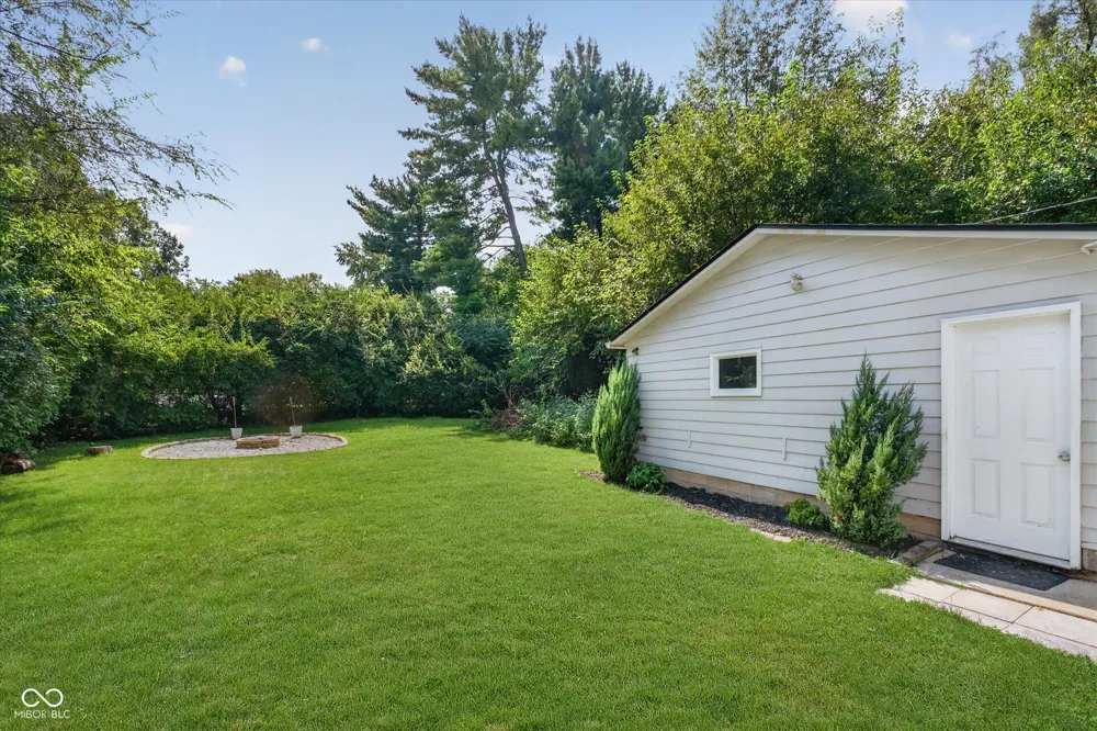 2121 E 71st Street Indianapolis, IN 46220