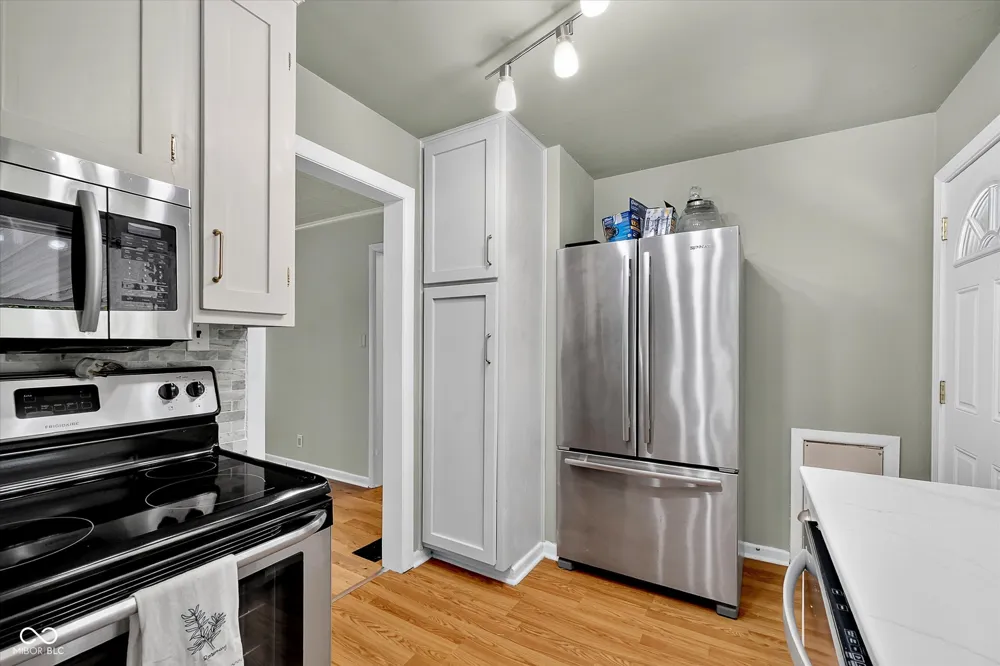 2121 E 71st Street Indianapolis, IN 46220