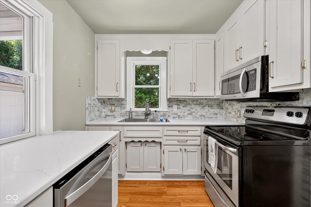 2121 E 71st Street Indianapolis, IN 46220