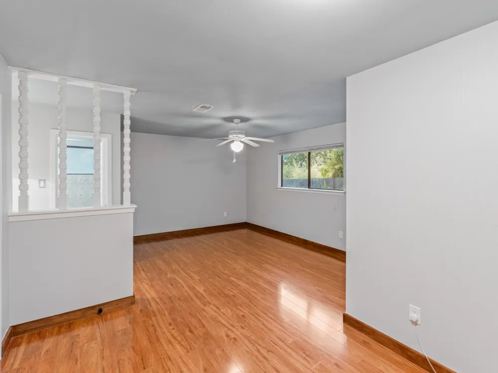 404 MULBERRY DRIVE Austin, TX 78745