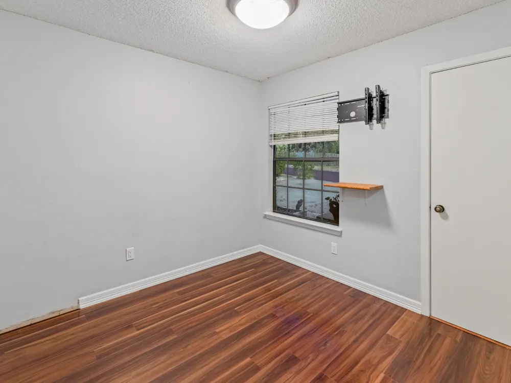 404 MULBERRY DRIVE Austin, TX 78745