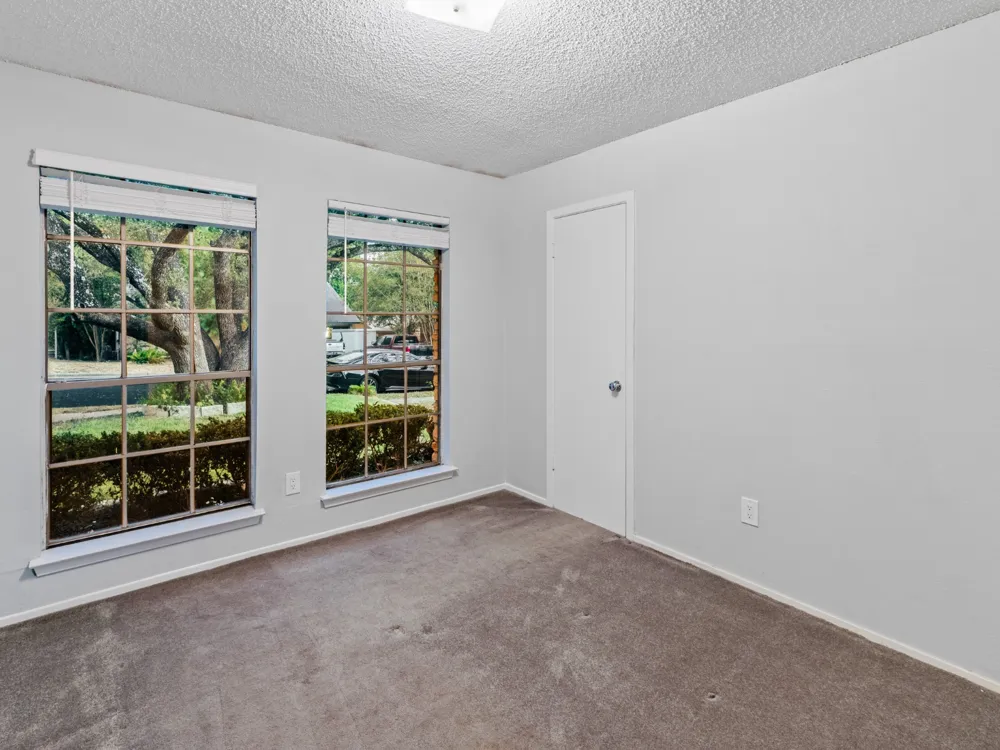 404 MULBERRY DRIVE Austin, TX 78745