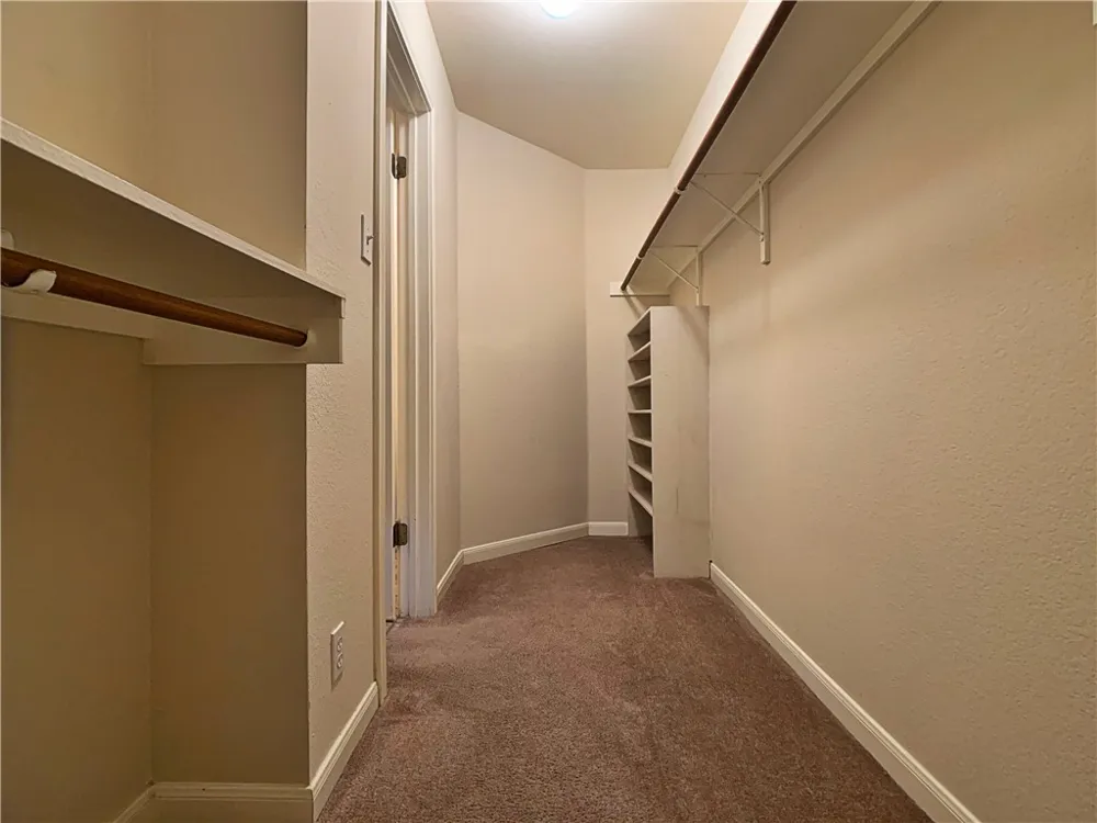 5726 Taylorcrest Drive Austin, TX 78749