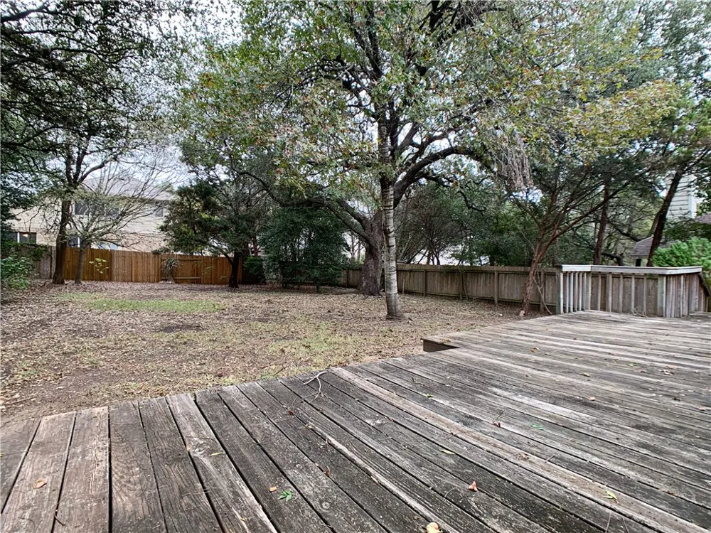 5726 Taylorcrest Drive Austin, TX 78749