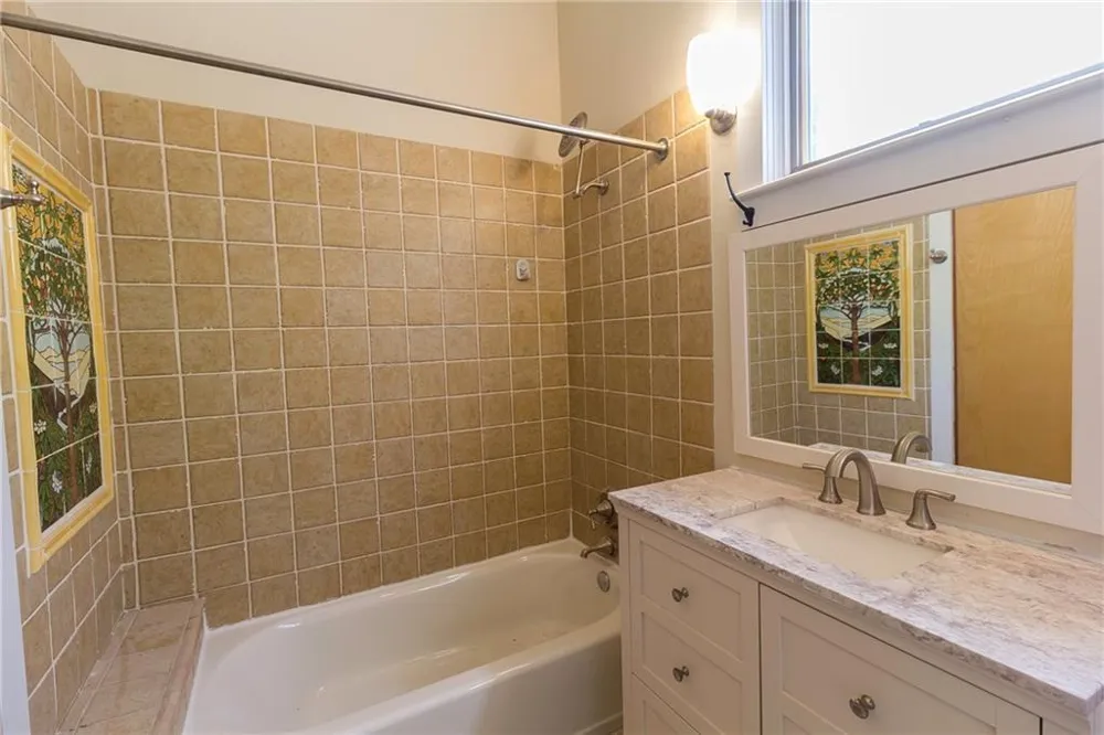 4517 Avenue F Austin, TX 78751