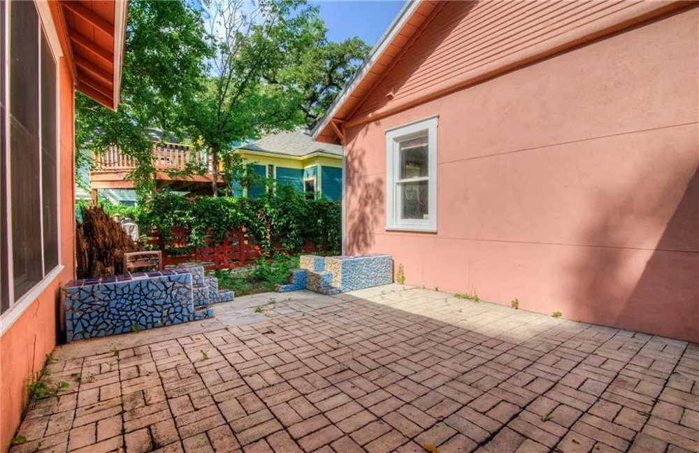 4517 Avenue F Austin, TX 78751